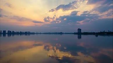 绚丽独墅湖黄昏晚霞丁达尔光线延时摄影航拍视频的预览图